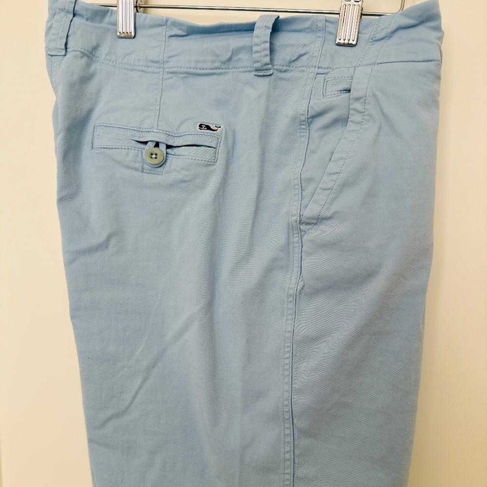 Vineyard Vines Shorts (women's 10)